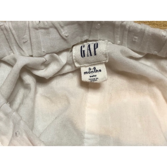 Baby Gap shorts bundle - Picture 7 of 7